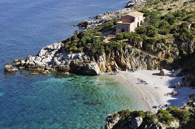 Le Spiagge Più Belle Della Sicilia Orientale By Ilmiovillaggio.it | Il ...